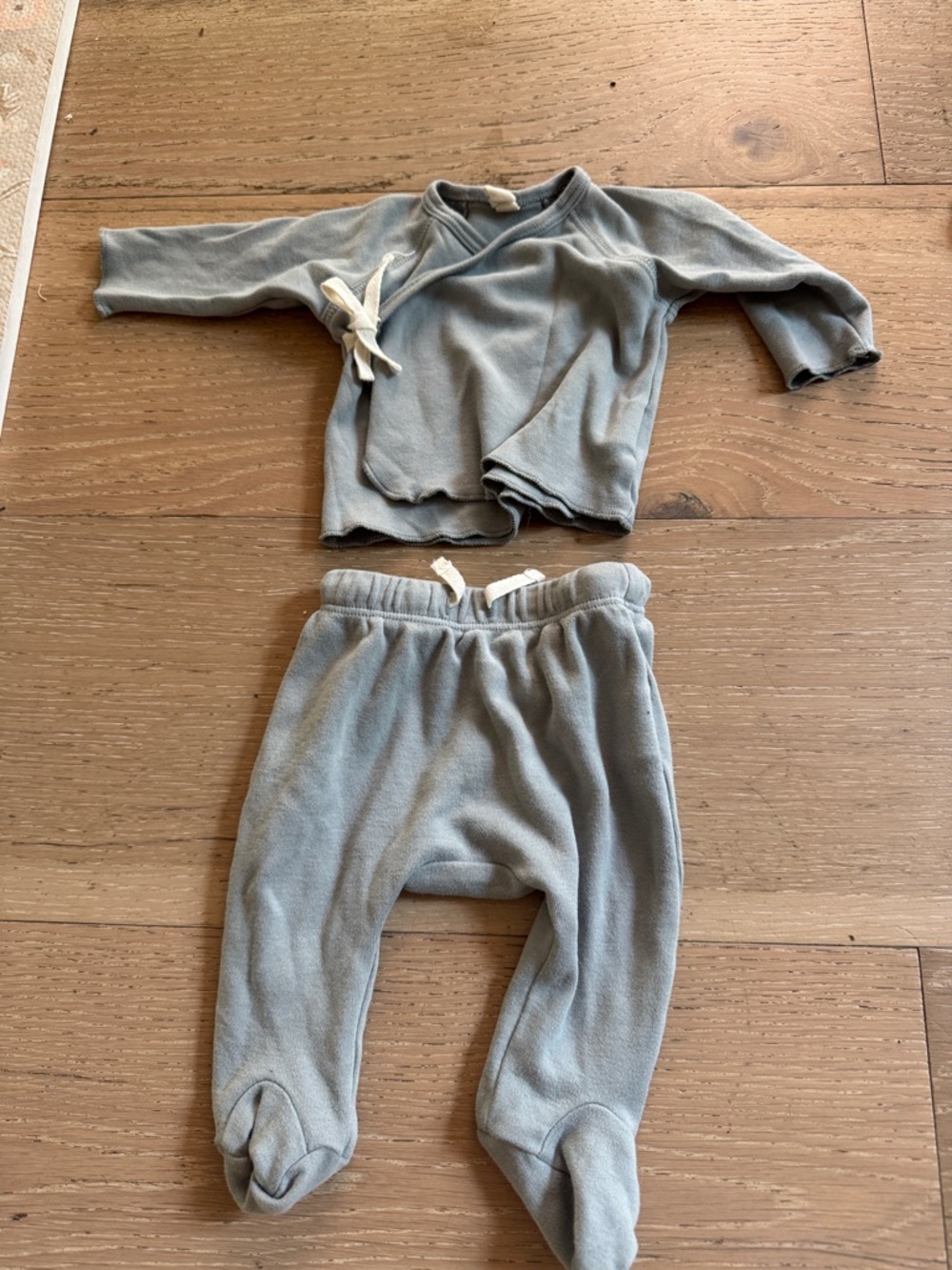 Quincy Mae Baby Two-Piece Matching Set in Light Gray with Cream Ties